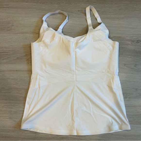HoneyLove White Silhouette Camisole - 2X - Picture 4 of 5